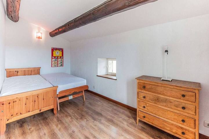 Location de vacances pour 6 personnes, avec terrasse à Saint-Laurent-de-Carnols - 2