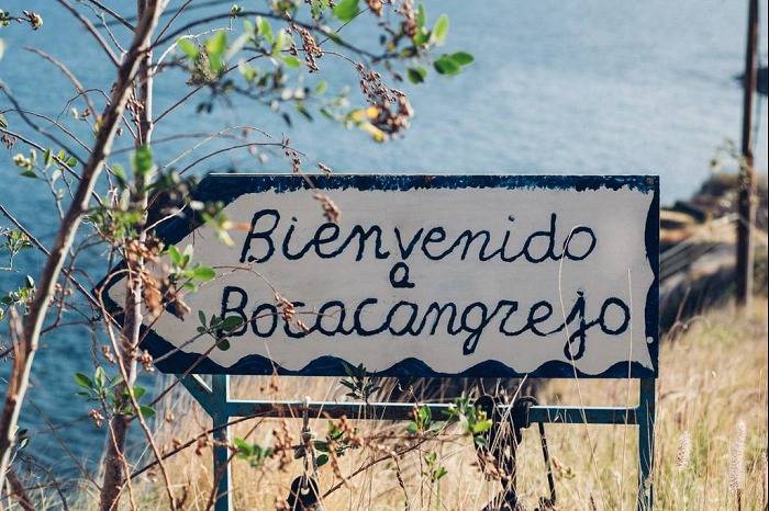 Casita canaria junto al océano Atlántico in Costanera, El Rosario