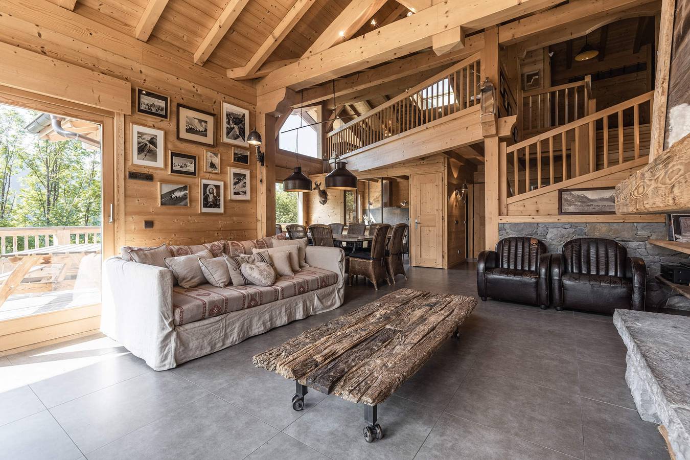4* chalet, 5 bedrooms, stunning view, hammam, fireplace, garage, Wi-Fi (Sausal) in La Clusaz, Región de Annecy