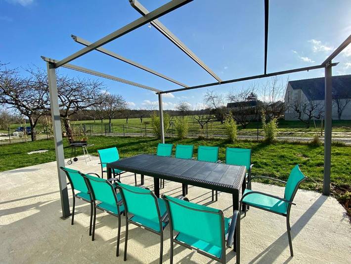 Location de vacances pour 10 personnes, avec Terrasse et Jardin à Civray-de-Touraine