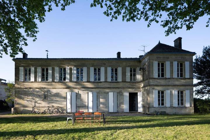 Auberge pour 8 personnes, avec piscine ainsi que vue et jardin - 1