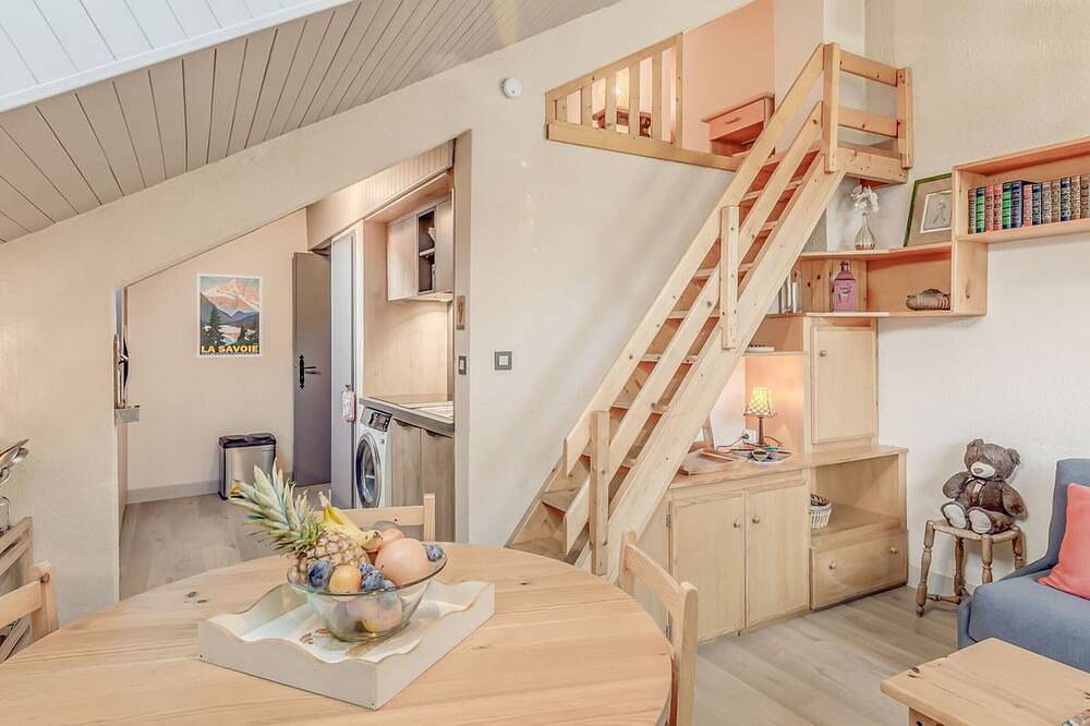Ganze Wohnung, Helles 3-Zimmer-Apartment für 6 Pers. im Zentrum von Champagny-en-Vanoise in Champagny-en-Vanoise, Nationalpark Vanoise