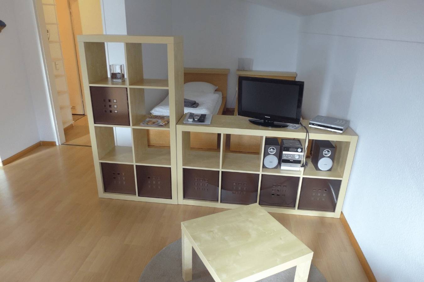 Appartamento intero, Appartamento '1' con terrazza condivisa, balcone e Wi-Fi in Weil am Rhein, Circondario di Lörrach