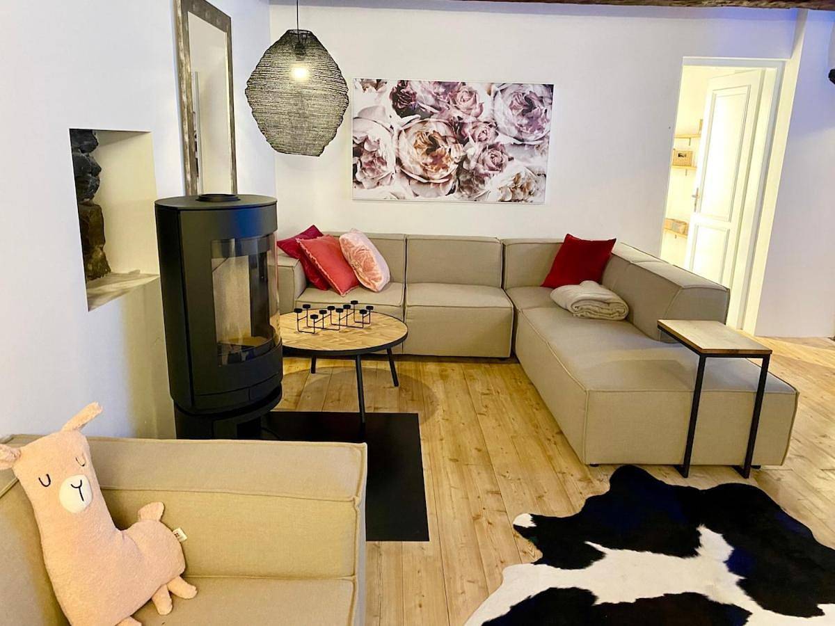 Casa Allegra, beautiful course and vacation home in Maggia, Tessiner Alpen