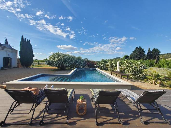 Ferienhaus für 10 Personen, mit Balkon und Terrasse sowie Garten und Pool