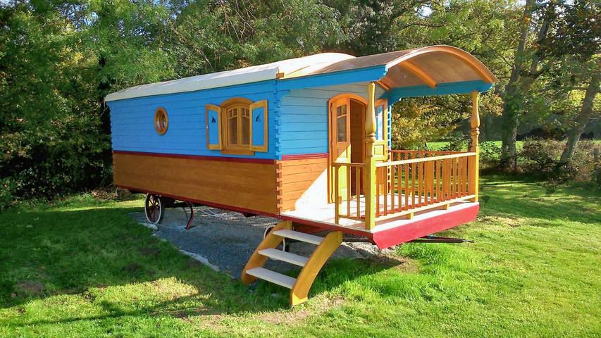 Gîte pour 4 personnes, avec piscine à Saint-Pardoux (Puy-de-Dôme)