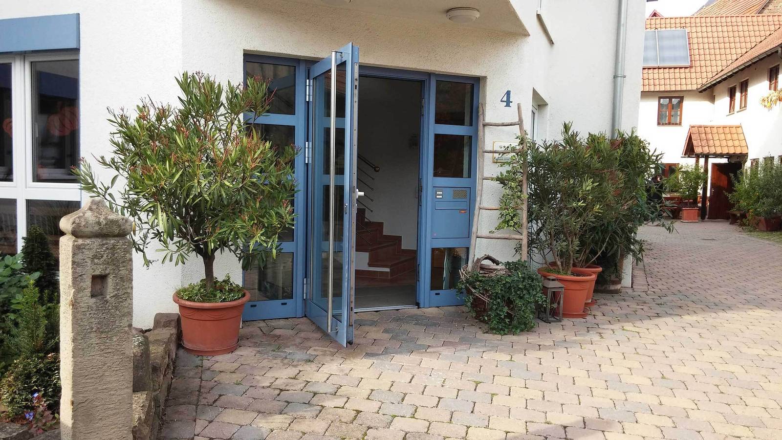 Kachelofa - Doppelzimmer mit Wc und Dusche in Vaihingen an der Enz, Kraichgau