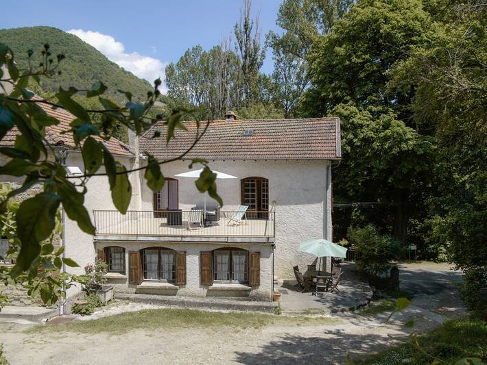 Gîte pour 8 personnes, avec terrasse, animaux acceptés à Nant - 4