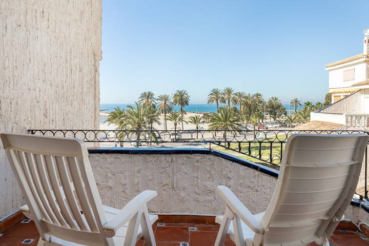 Ferienhaus für 9 Personen, mit Balkon und Kinderpool in Santa Pola