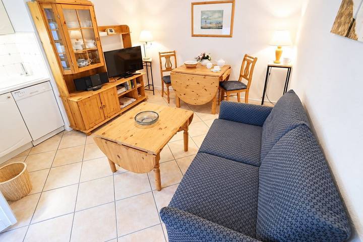 Ganze Wohnung, Ferienwohnung Strandnelke, im Reetdachhaus in Westerland mit Terrasse, Wlan in Tinnum, Sylt (Gemeinde)