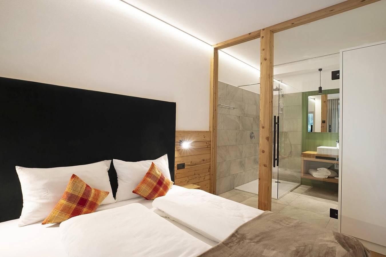 Appartamento intero, Appartamento "Archehof Hochzirm Lodge Johanna" con vista sulle montagne, sauna e terrazza in Campo Tures, Alpi della Zillertal