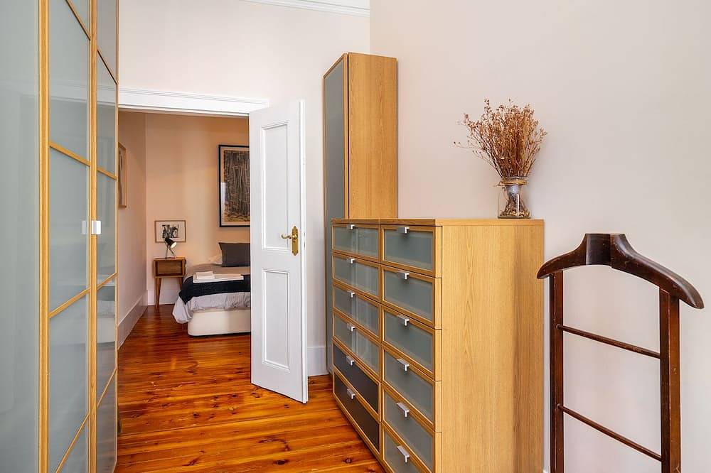 Entire apartment, Luxury apartment with private Pool & Garden in Lisbon, Costa de Lisboa