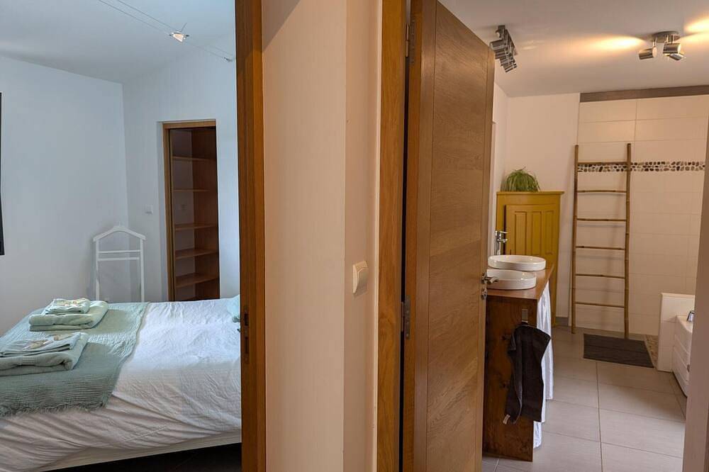 Maison élégante avec piscine privative, jardin clos et animaux admis in Soyaux, Charente