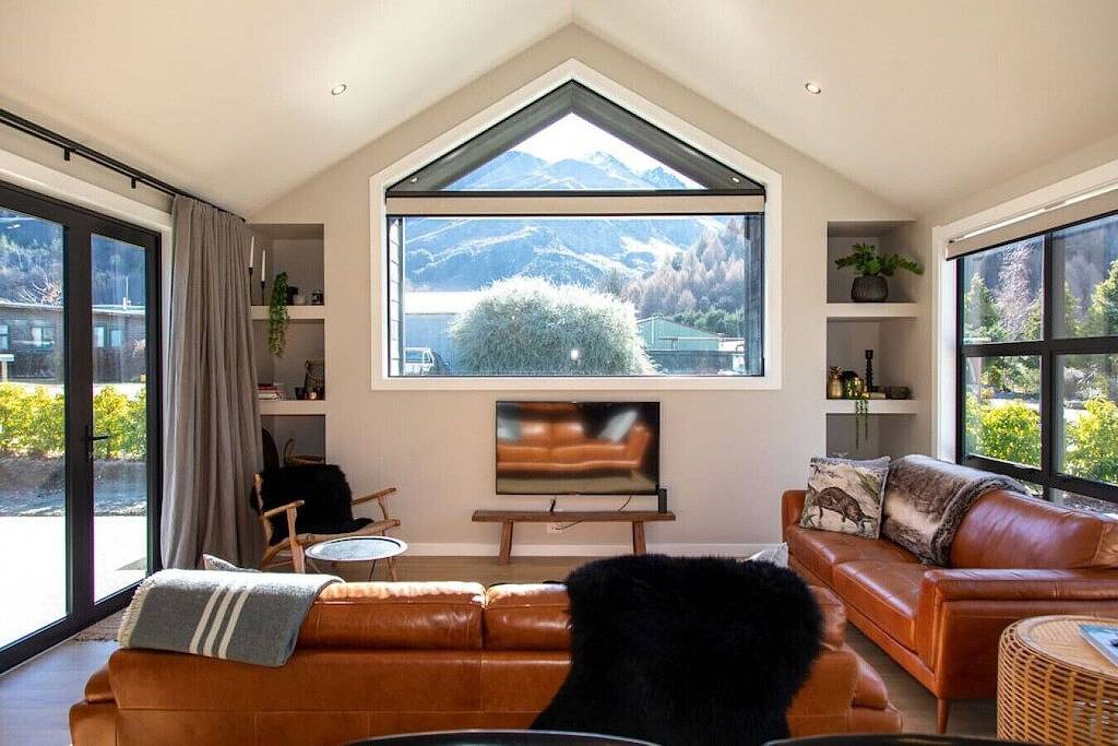 Stylish Arrowtown Home-fabulous location + comfort in Arrowtown, Otago