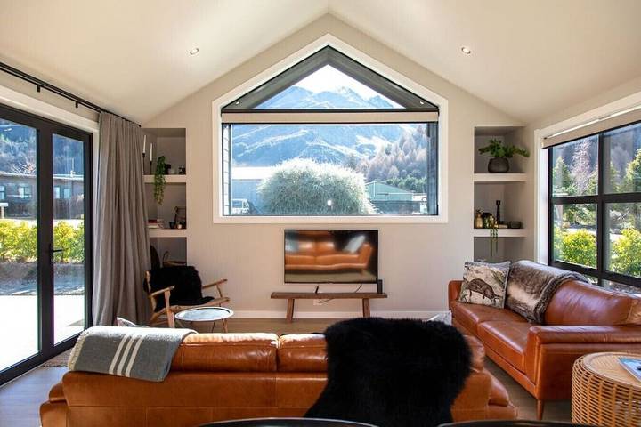 Holiday home for 8 people, with garden in Arrowtown