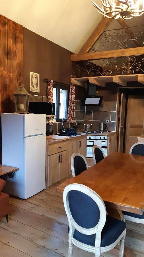 Camping pour 5 personnes, avec vue sur le lac ainsi que vue et jardin, animaux acceptés dans Nièvre - 3