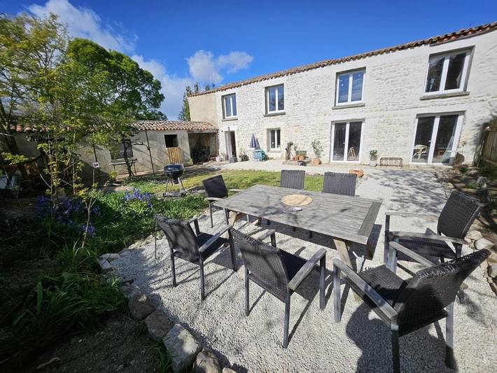 Maison d’hôte pour 14 personnes, avec Terrasse et Jardin