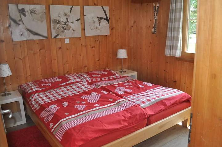Appartement entier, Andrea Appartement/Fewo, Dusche oder Bad, Wc, 3 Schlafräume 4-Zimmerhaus in Lenk im Simmental, Lenk