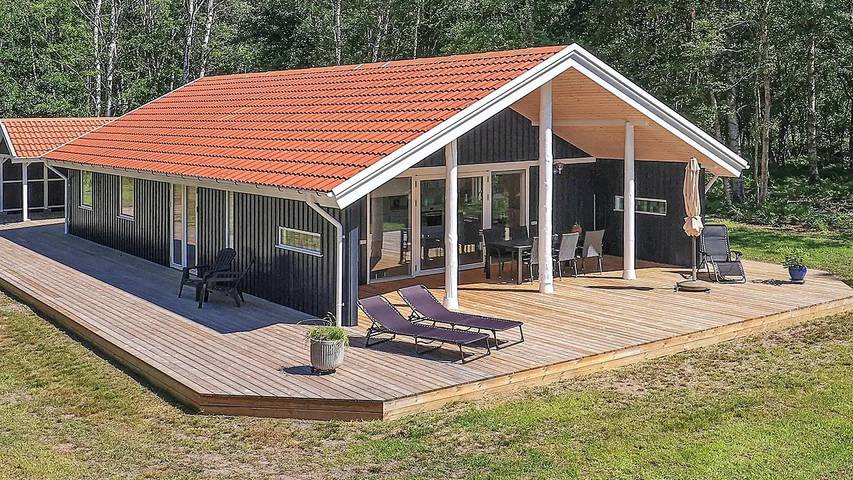 Feriehus for 7 personer, med terrasse i Læsø