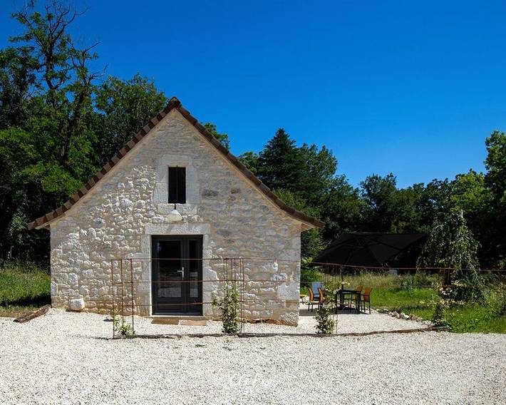 Location de vacances pour 4 personnes, avec jardin ainsi que vue et piscine dans Belmont-Sainte-Foi - 3