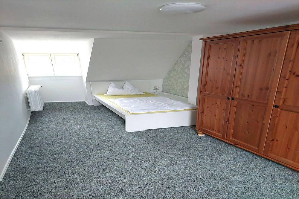 Ganze Wohnung, Ferienwohnung im idyllischen Ziesar in Ziesar, Fläming