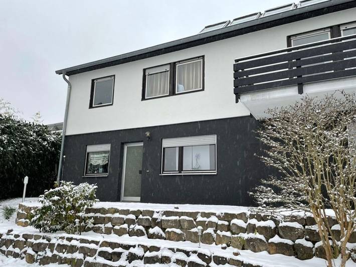 Ferienwohnung für 4 Personen, mit Terrasse und Garten in Pforzheim