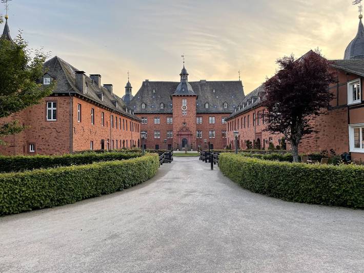 Geheel appartement, Vakantiewoning 'Oude Slotbibliotheek' met wifi in Kreis Olpe, Sauerland