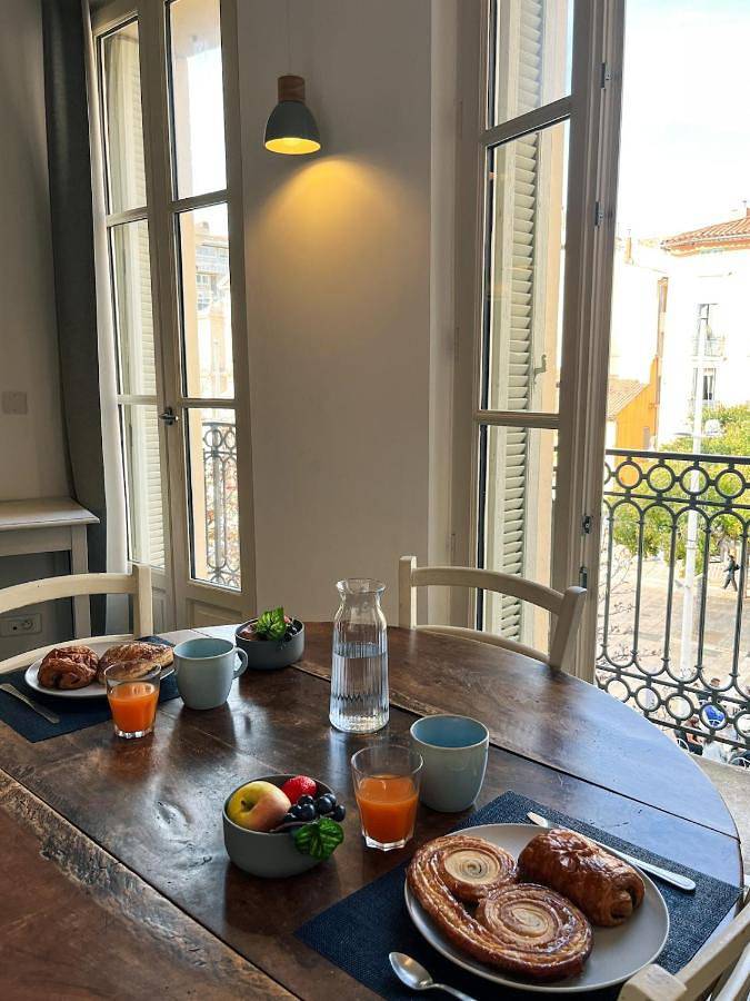 Gîte pour 4 personnes, avec vue dans Office De Tourisme De Toulon - 4