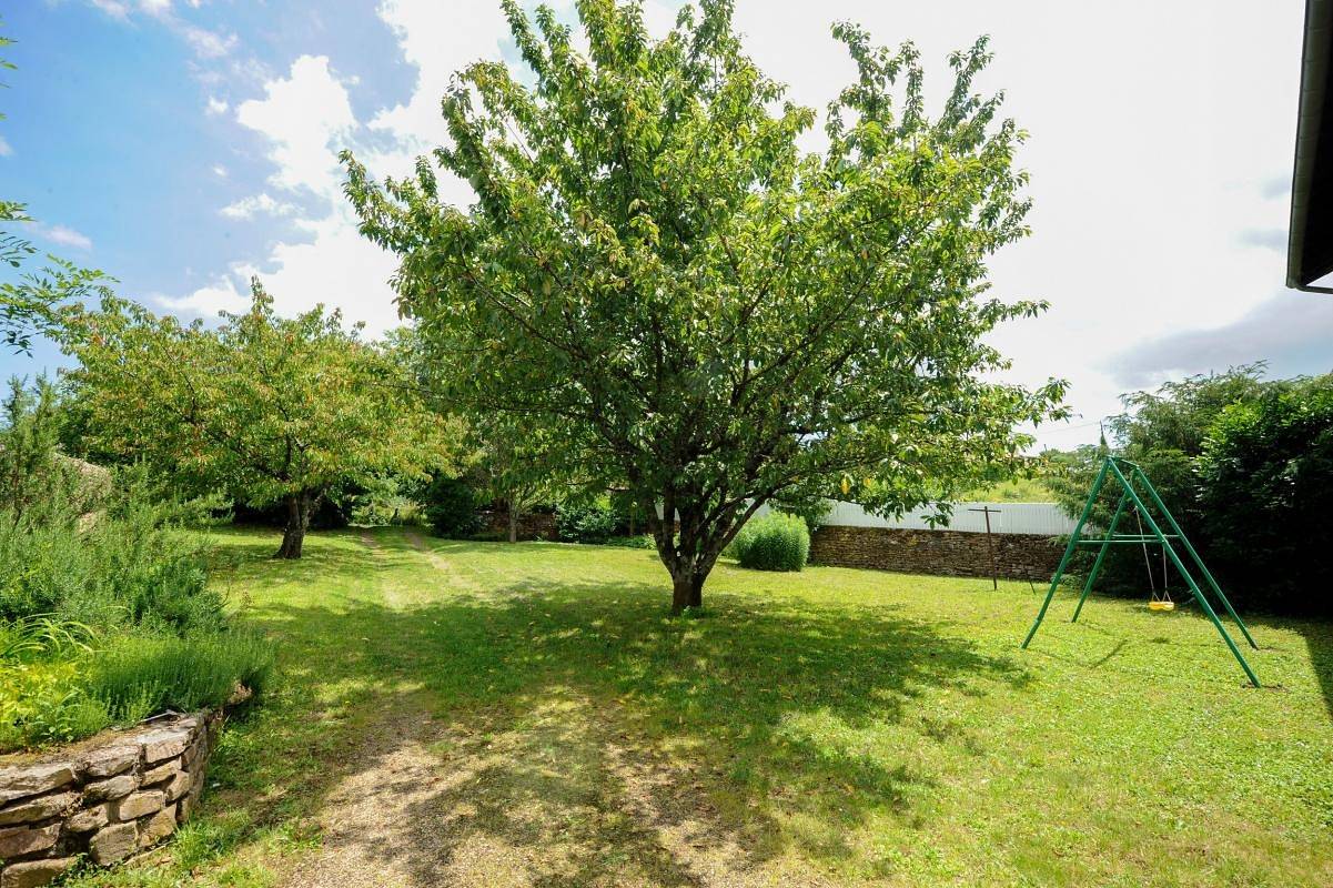 Gîte für 6 Personen mit Garten in Leynes, Mâcon und Umgebung