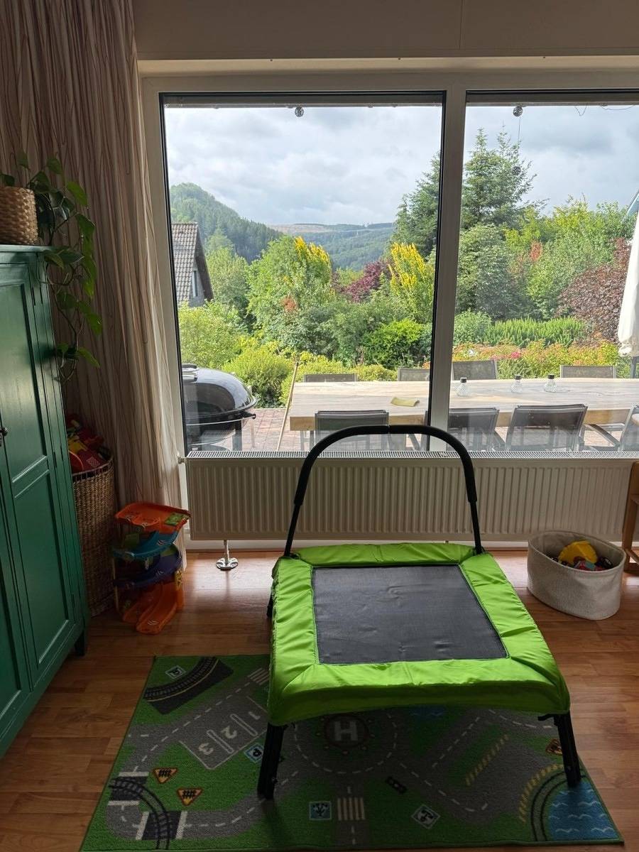 Geräumiges 12-Personen-Ferienhaus mit Sauna in Winterberg in Elkeringhausen, Winterberg
