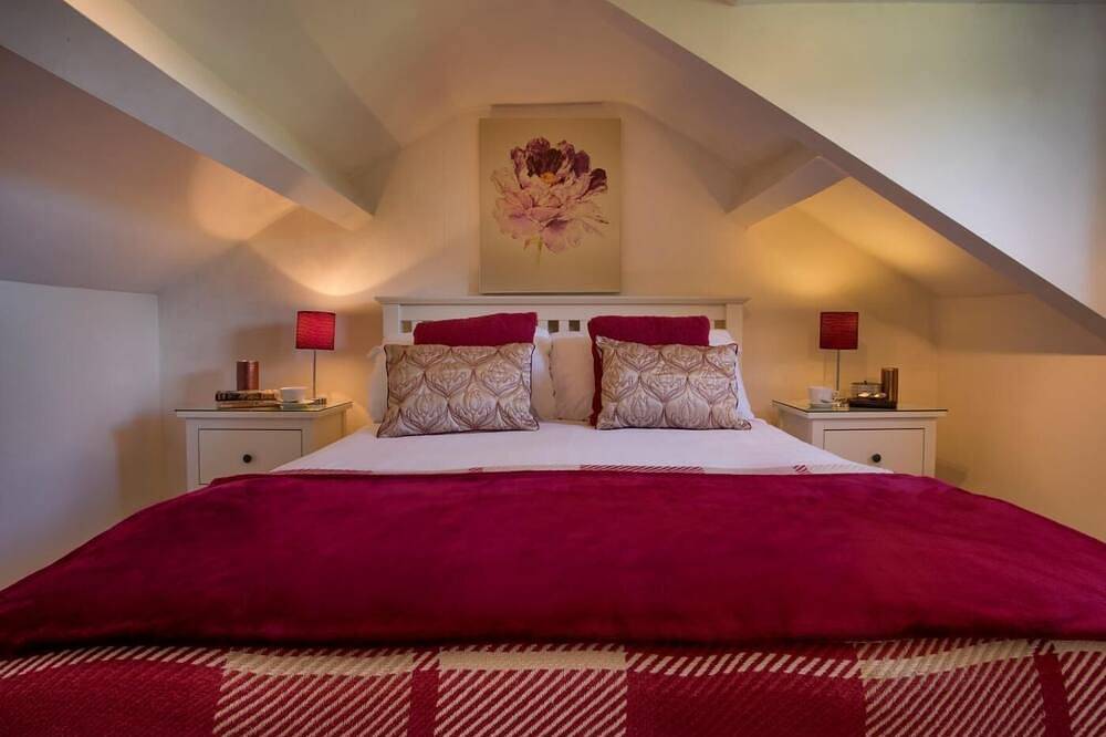 4 Bed in Nr Hawkshead (oc-lcc33) in Far Sawrey, Lake District