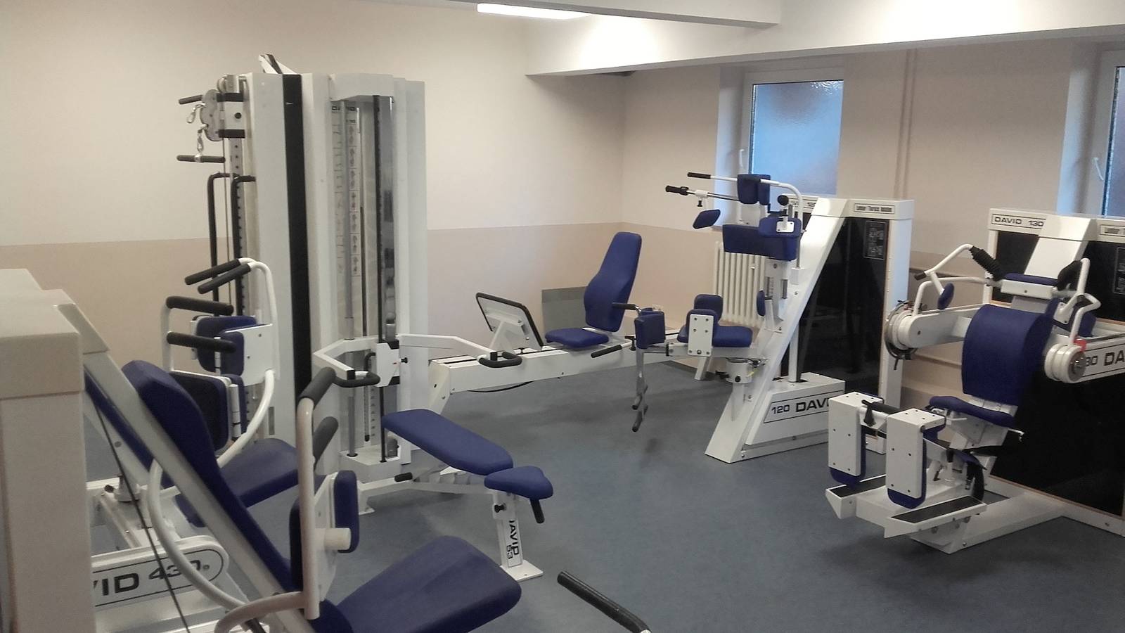 Pension Freizeitzentrum Sambachshof - 3-Raum-Ferienwohnung (60qm) Sambachshof im Wald in Bad Königshofen i.Grabfeld, Franken