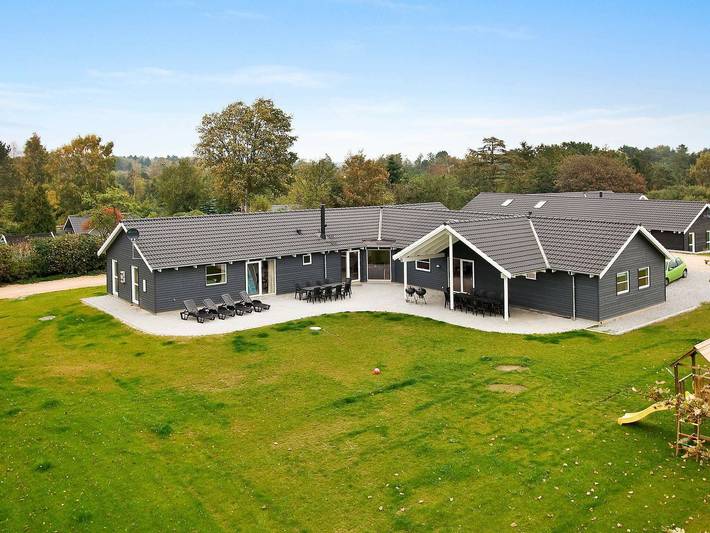 Ferienhaus für 18 Personen, mit Sauna und Whirlpool sowie Pool, mit Haustier in Tisvilde