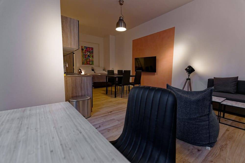 Ganze Wohnung, Apartment 2 near Warschauer Platz and Spree river in Friedrichshain - Kreuzberg, Berlin