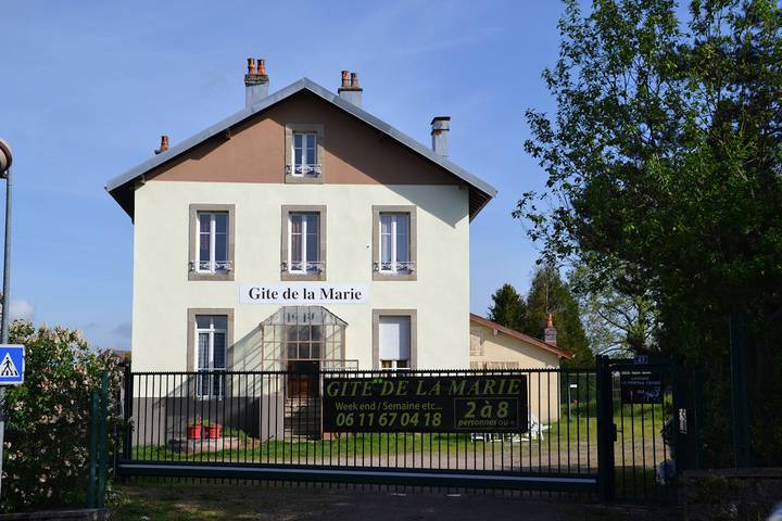 Gîte pour 6 personnes, avec terrasse et jardin, animaux acceptés