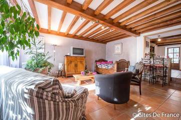 Maison De Vacances pour 6 Personnes dans Marat, Parc Naturel Régional Livradois-Forez, Photo 1