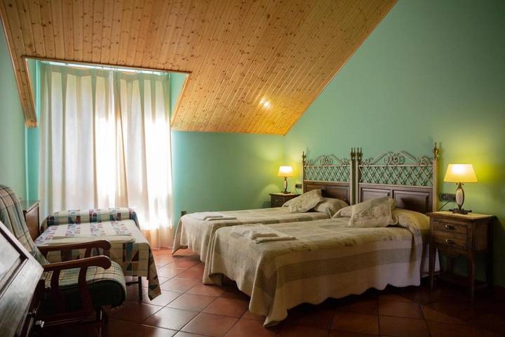 Casa de vacaciones para 12 personas, con vistas y jardín en Comarca de Soria - 2