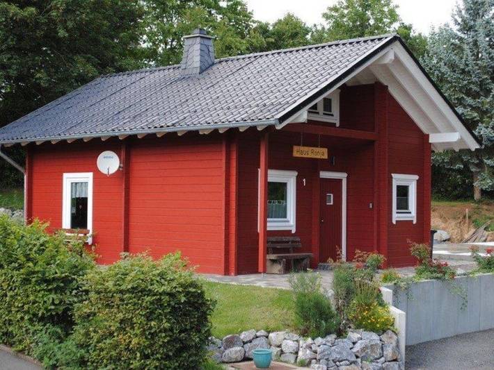 Ferienhaus für 6 Personen, mit Terrasse und Garten am Edersee