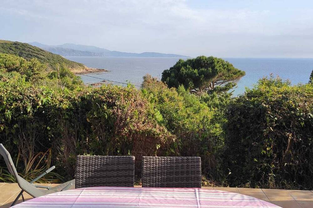 Villa pour 6 Personnes dans Sagone, Vico