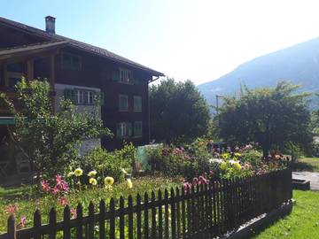 Cottage pour 2 personnes, avec vue ainsi que terrasse et jardin à Trun