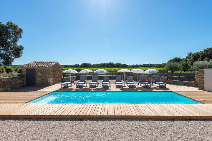 Location de vacances pour 6 personnes, avec Terrasse et Piscine à Suze-la-Rousse