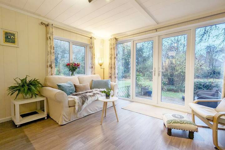 Cottage for 3 people, with Balcony and Garden in Bosham
