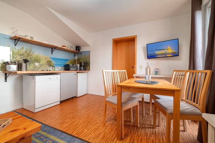 Ferienwohnung für 4 Personen, mit Garten und Ausblick in Thiessow