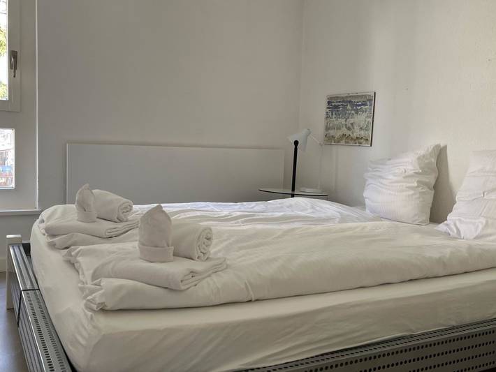 Ferienwohnung für 2 Personen, mit Balkon und Seeblick am Thunersee - 4