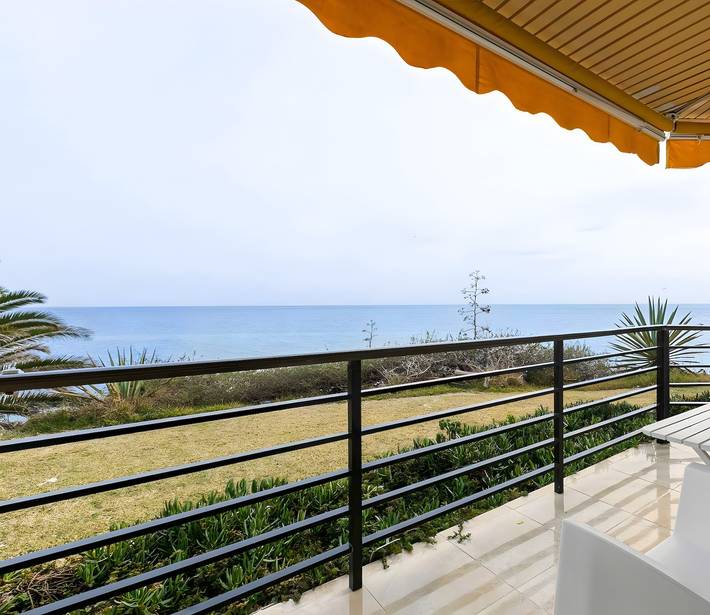 Entire apartment, Apartment 'Castillo Santa Clara' with Sea View, Wi-Fi and Air Conditioning in La Carihuela, Torremolinos