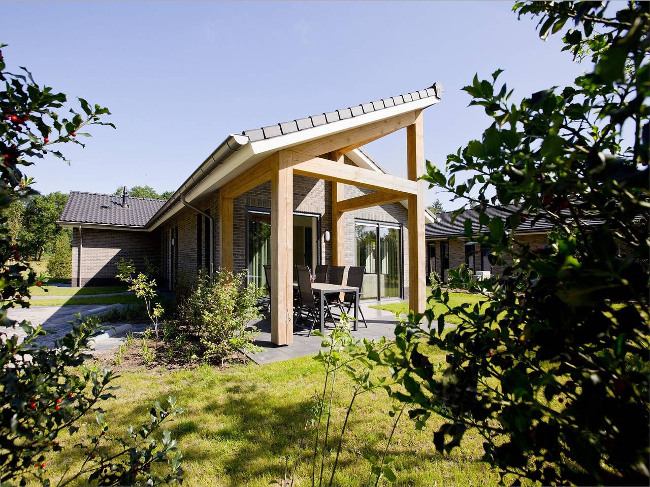 Attractive and modern furnished bungalow in a holiday park near the Veluwe in Veluwe
