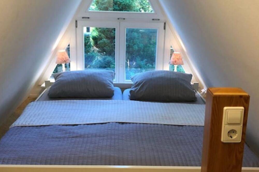 Reetdach Ferienhaus am Lübbesee Sauna Bootsteg neu in Milmersdorf, Barnimerland Region