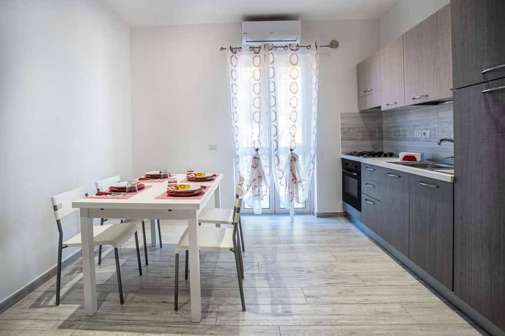 Entire apartment, Apartment with Sea View in Tropea, Vibo Valentia Province