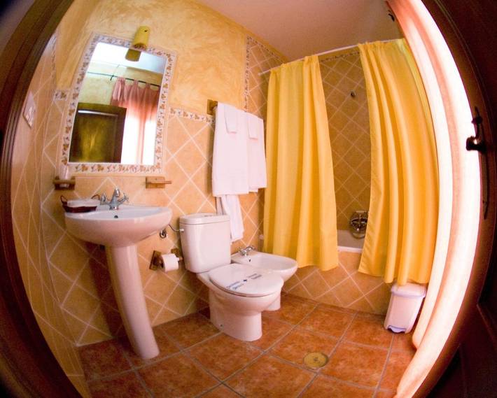 Casa rural para 4 personas, con terraza y vistas, Se admiten mascotas en Tierra de Mérida - Vegas Bajas - 4