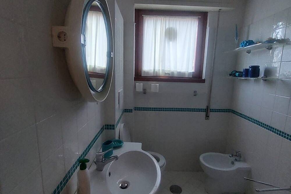 Porto Santo Stefano, large and comfortable house for 7 people, panoramic terrace in Porto Santo Stefano, Monte Argentario